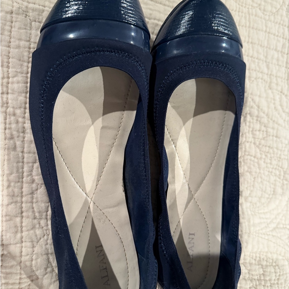 Alfani Women's Navy Ballet Flats